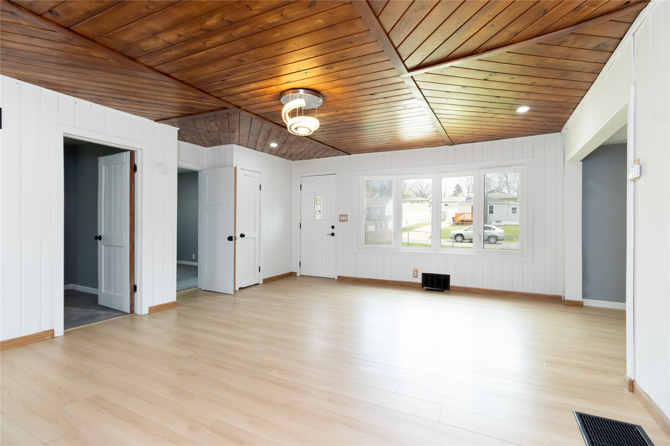 3910 SE 8th Street, Des Moines, Iowa image 8
