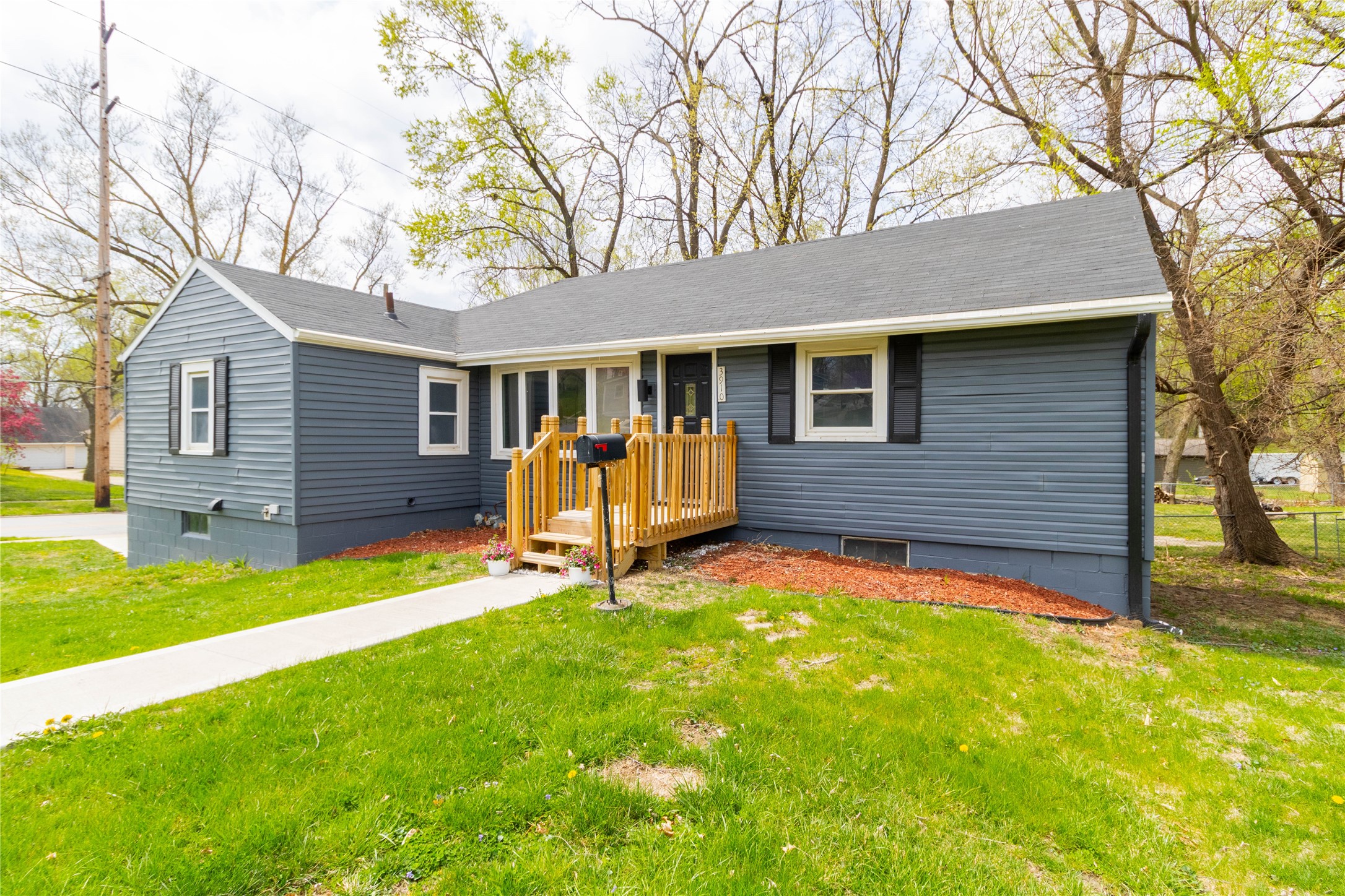3910 SE 8th Street, Des Moines, Iowa image 4