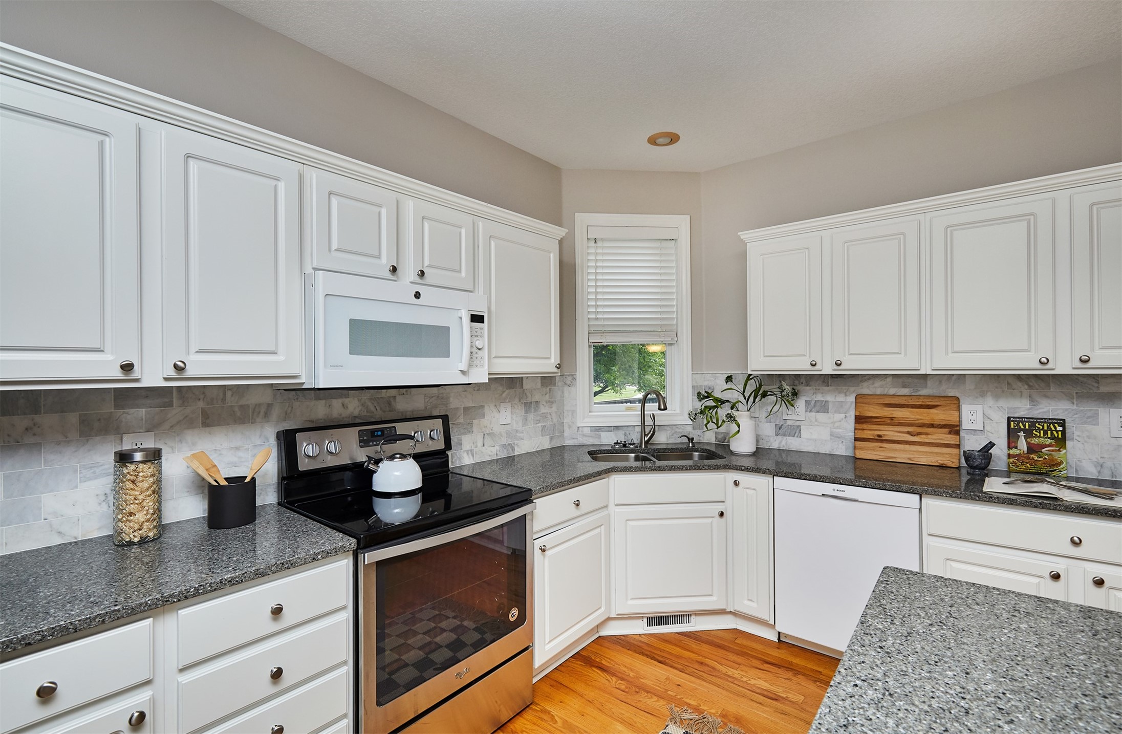 5806 Wistful Vista Drive, West Des Moines, Iowa image 11