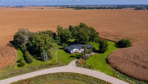 Homes For Sale - 31998 S Avenue<br/> Adel, IA 50003