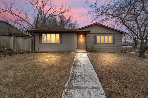 Homes For Sale - 511 7th Street<br/> Maxwell, IA 50161