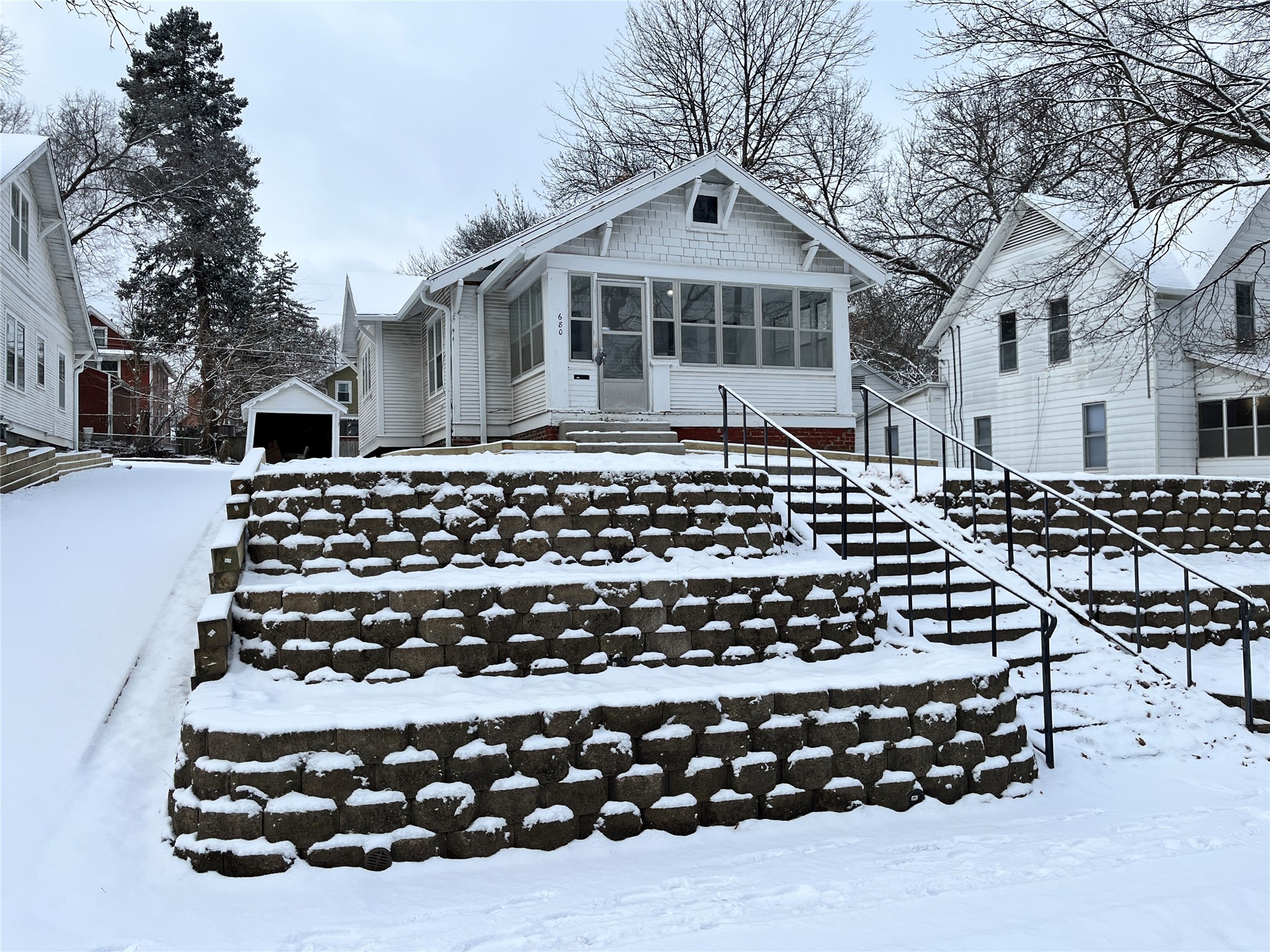 680 34th Street, Des Moines, Iowa image 1