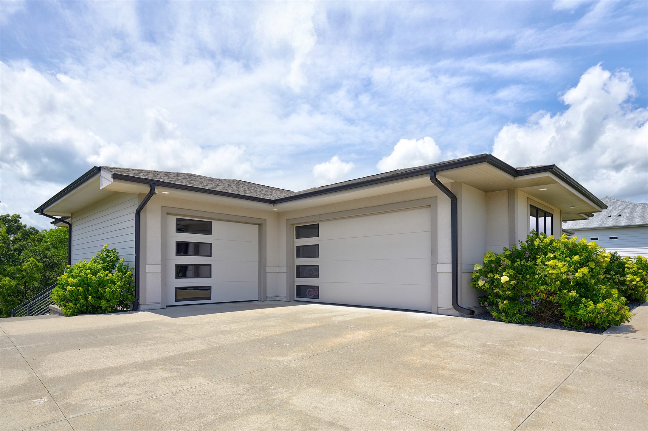 605 S Tiburon Cove