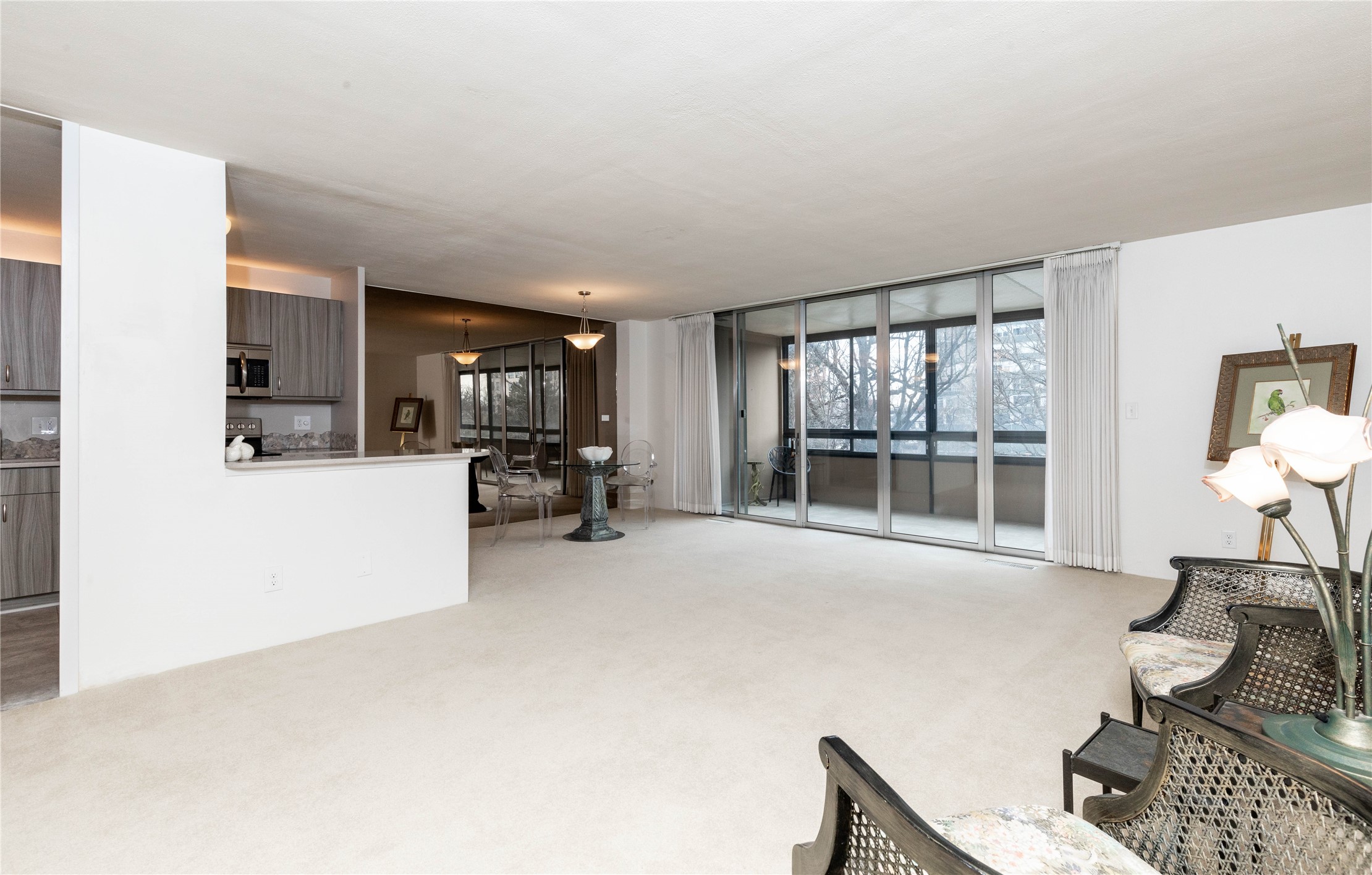 3663 Grand Avenue #404, Des Moines, Iowa image 2