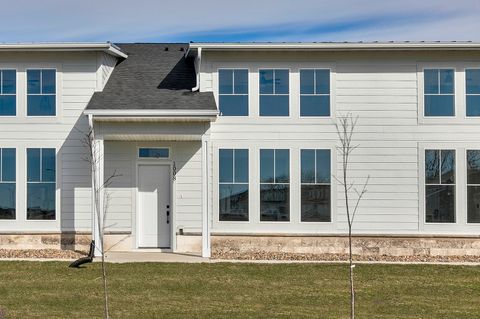 1008 Maple St. Waukee IA 50263