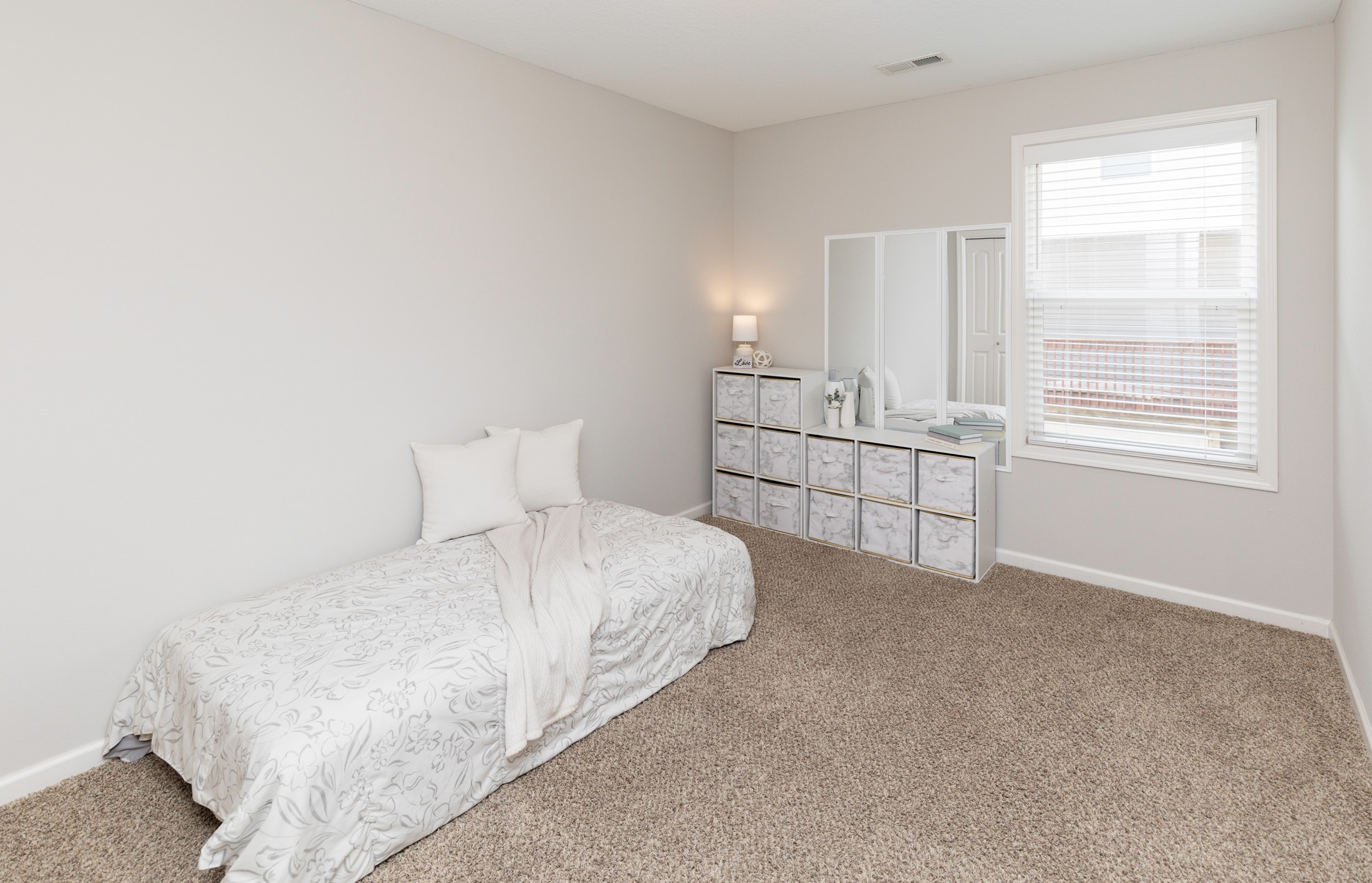 711 Newport Place, Norwalk, Iowa image 14