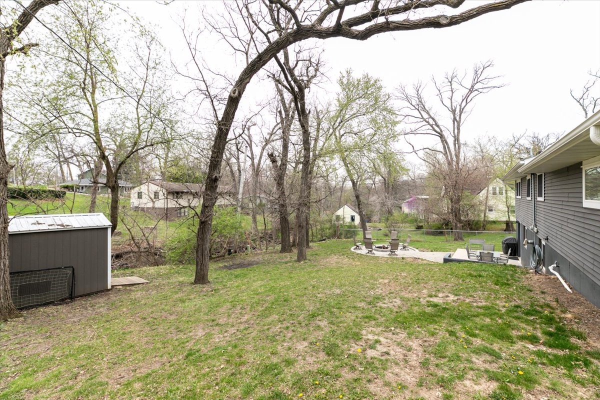 103 Emerson Hough Drive, Newton, Iowa image 25
