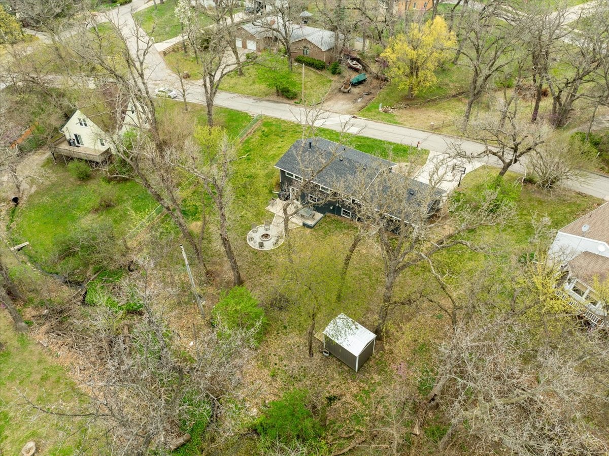 103 Emerson Hough Drive, Newton, Iowa image 29