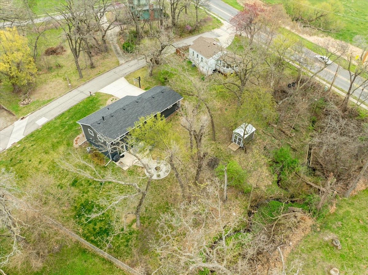 103 Emerson Hough Drive, Newton, Iowa image 31