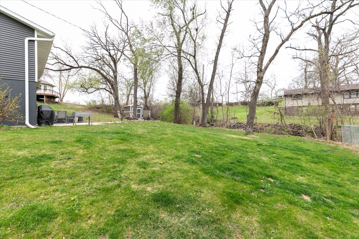 103 Emerson Hough Drive, Newton, Iowa image 21