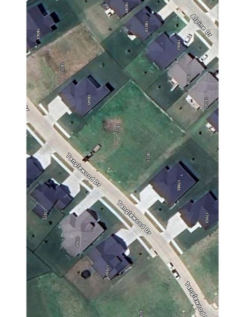 Vacant Land For Sale - 18013 Tanglewood Drive<br/> Clive, IA 50325