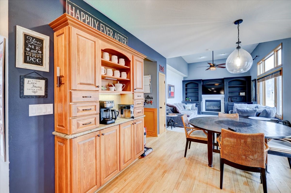 2212 Autumn Blaze Drive, Norwalk, Iowa image 11