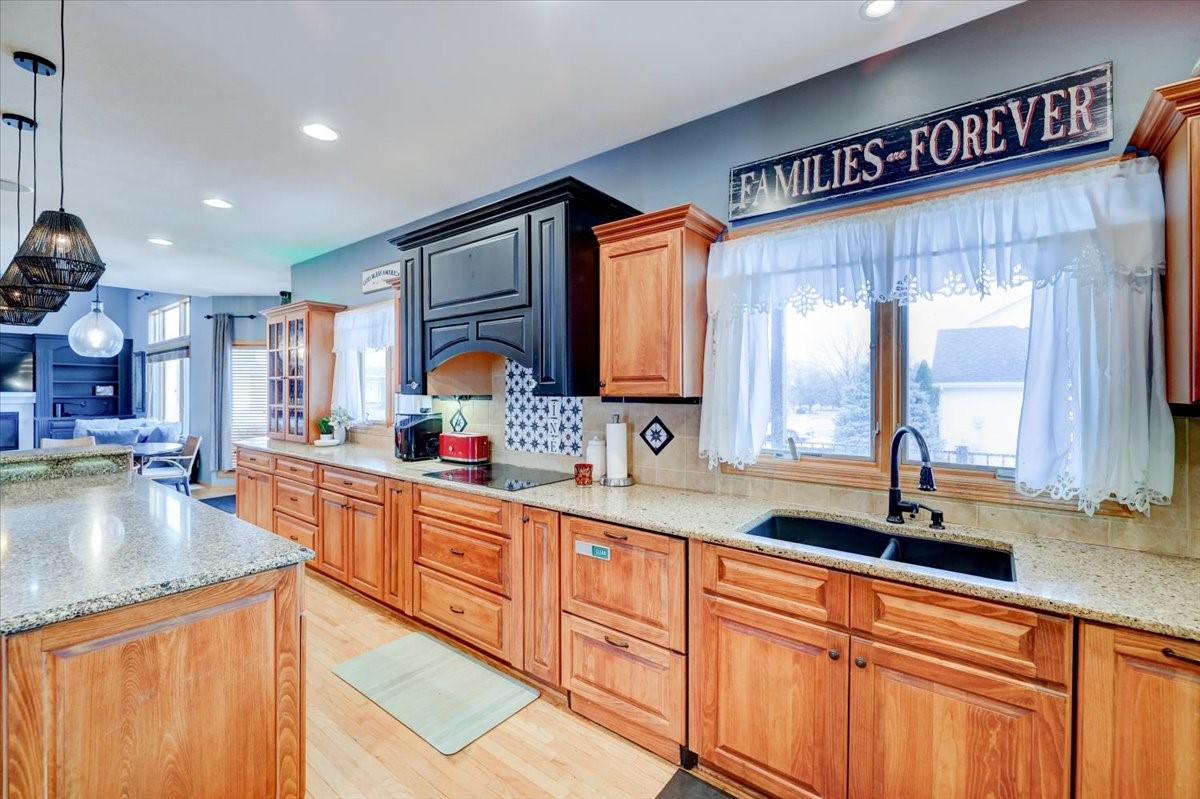 2212 Autumn Blaze Drive, Norwalk, Iowa image 10