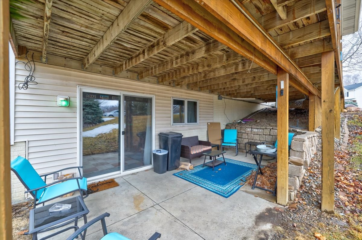 2212 Autumn Blaze Drive, Norwalk, Iowa image 34