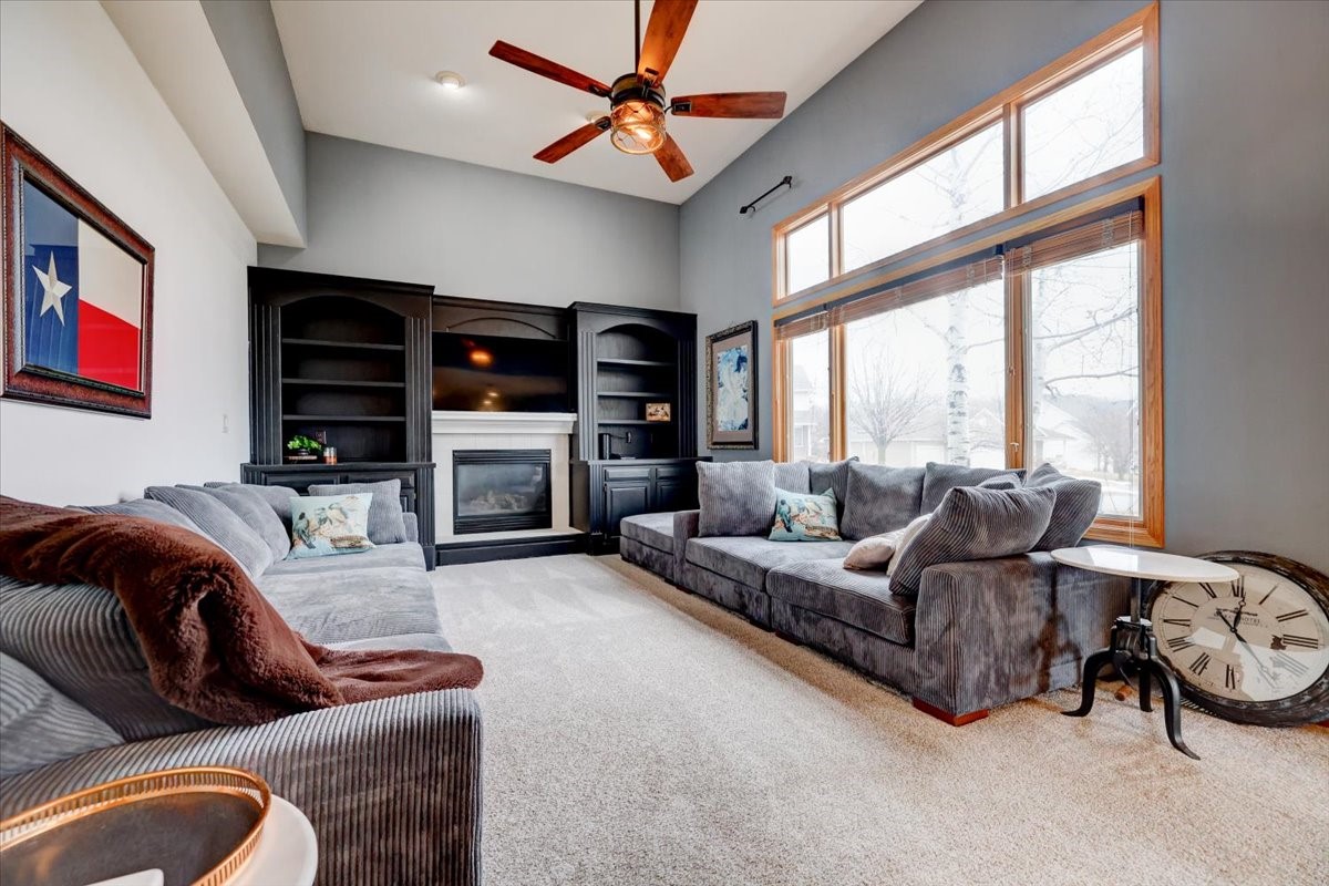 2212 Autumn Blaze Drive, Norwalk, Iowa image 13