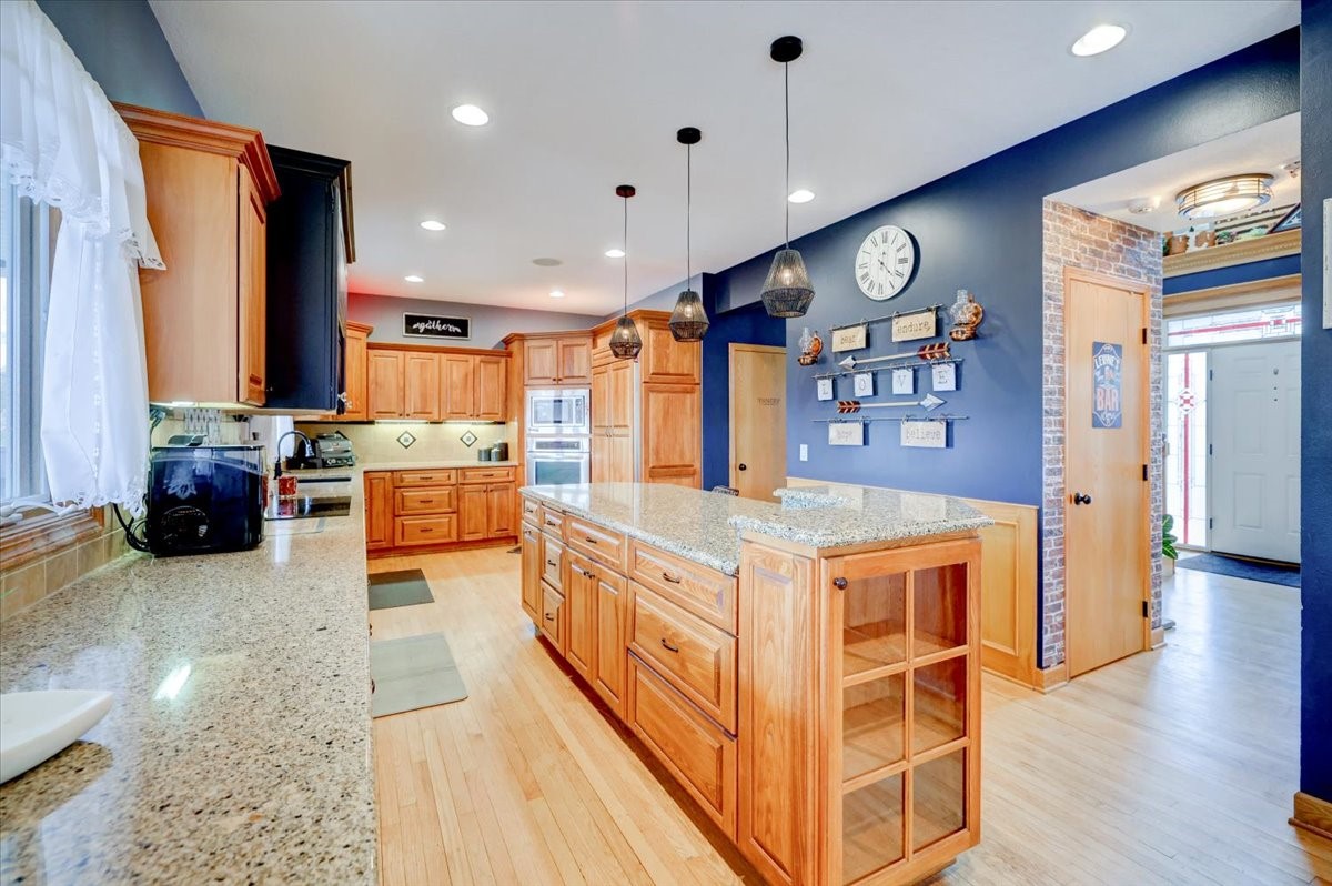 2212 Autumn Blaze Drive, Norwalk, Iowa image 8