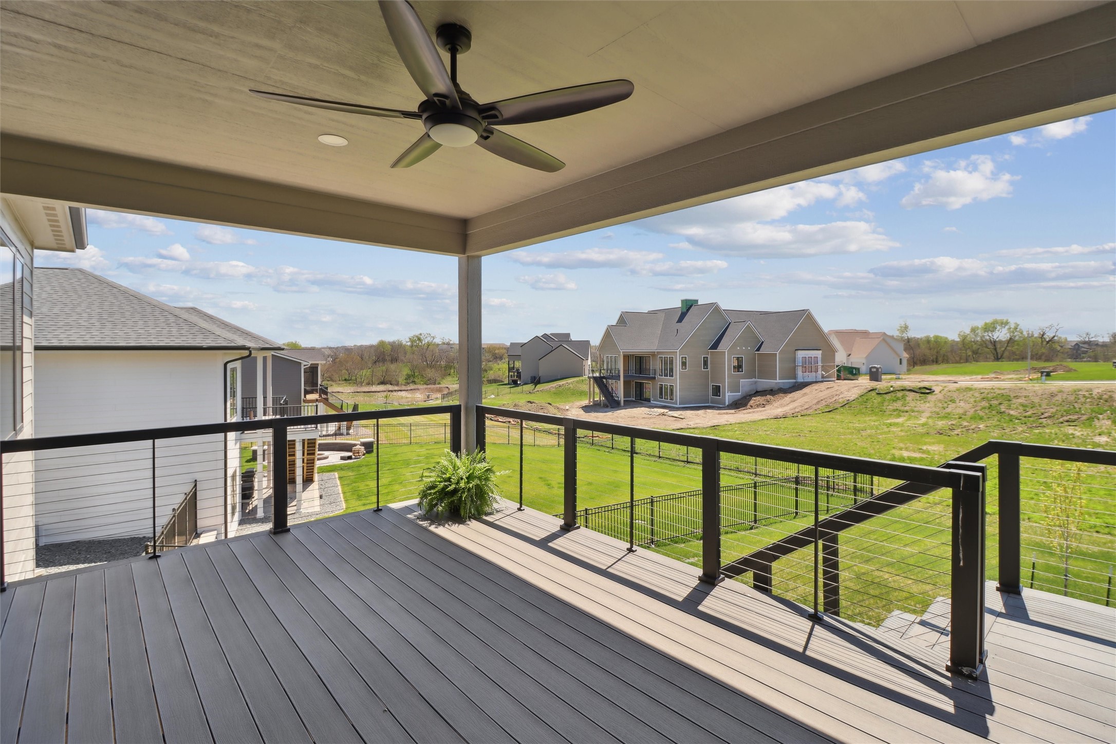 18256 Alderleaf Drive, Clive, Iowa image 3