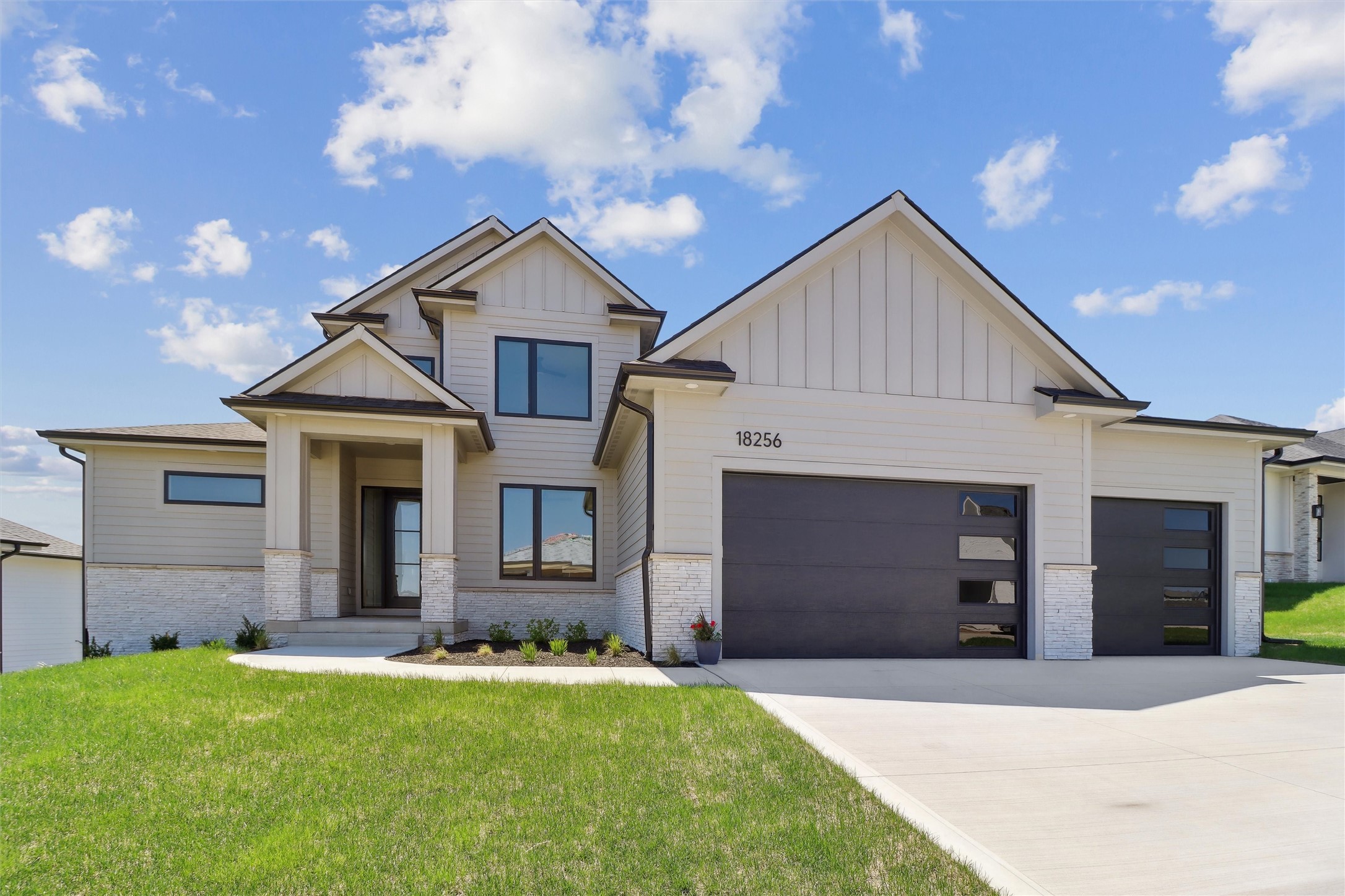 18256 Alderleaf Drive, Clive, Iowa image 1