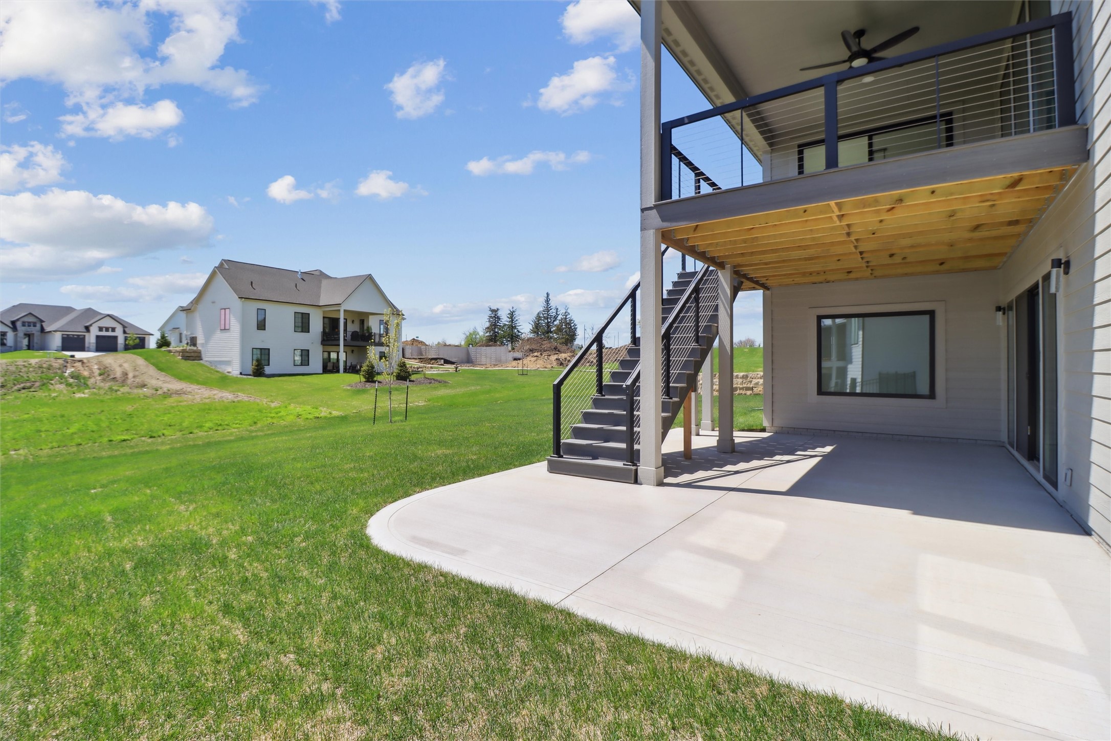 18256 Alderleaf Drive, Clive, Iowa image 2