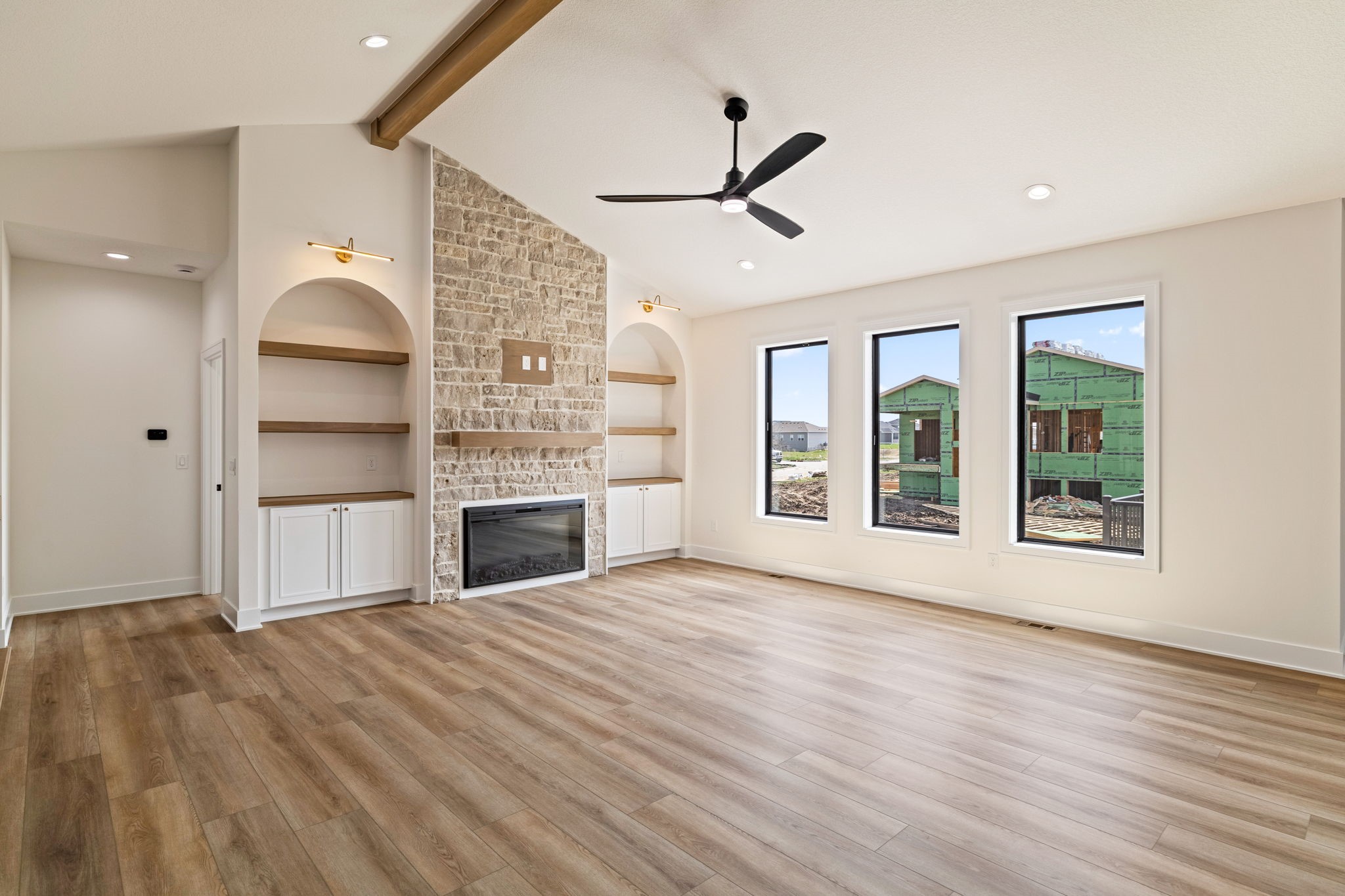 17302 Northview Drive