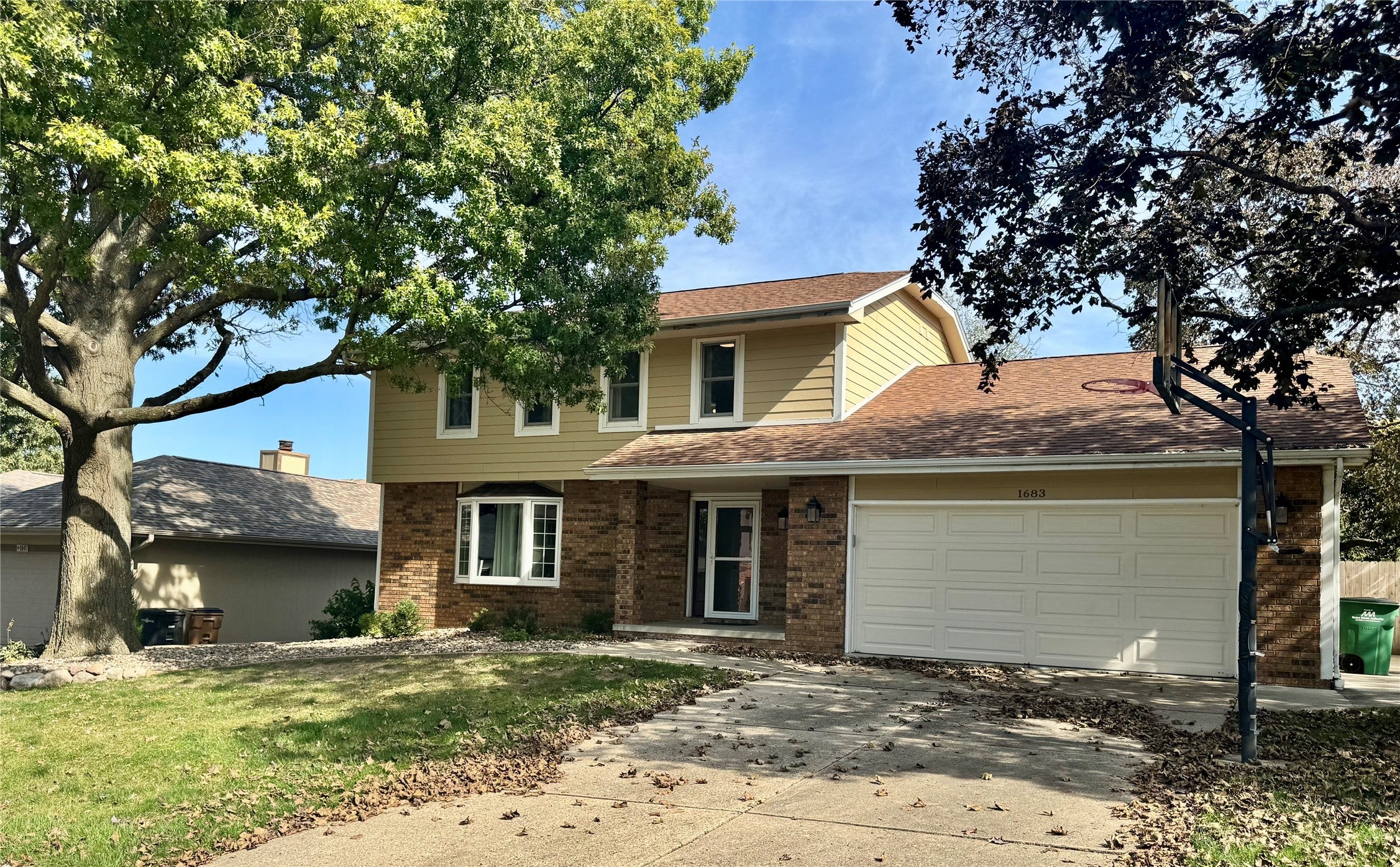 1683 NW 100th Place