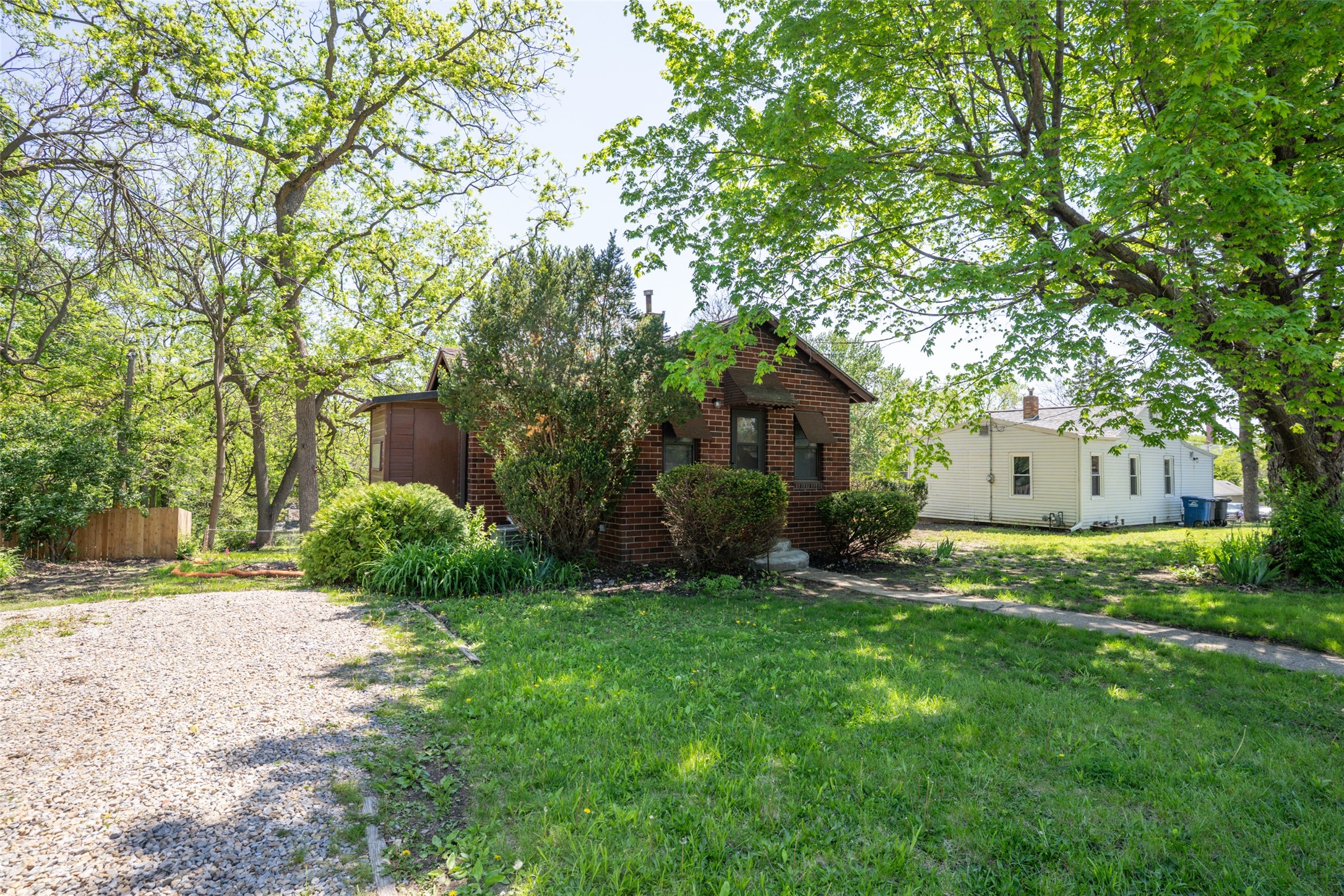 2315 SW 11th Street, Des Moines, Iowa image 2