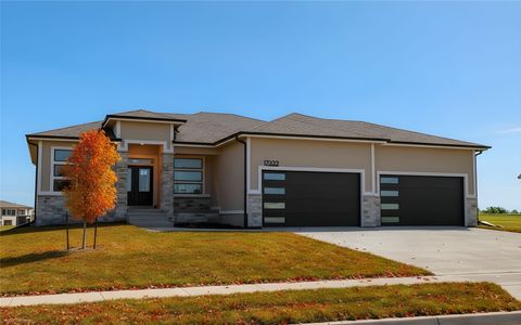17322 North Valley Drive Urbandale IA 50323