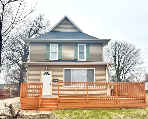 Homes For Sale - 1609 12th Street<br/> Des Moines, IA 50314