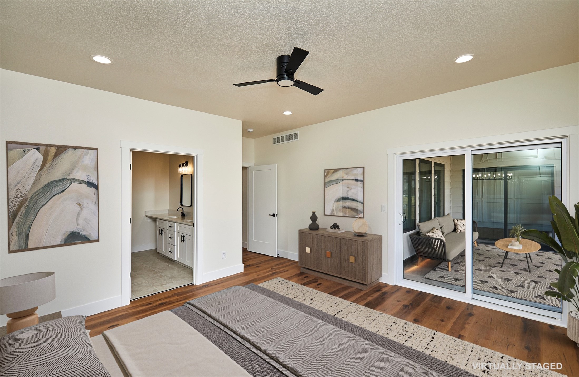 17743 Hammontree Drive, Clive, Iowa image 10