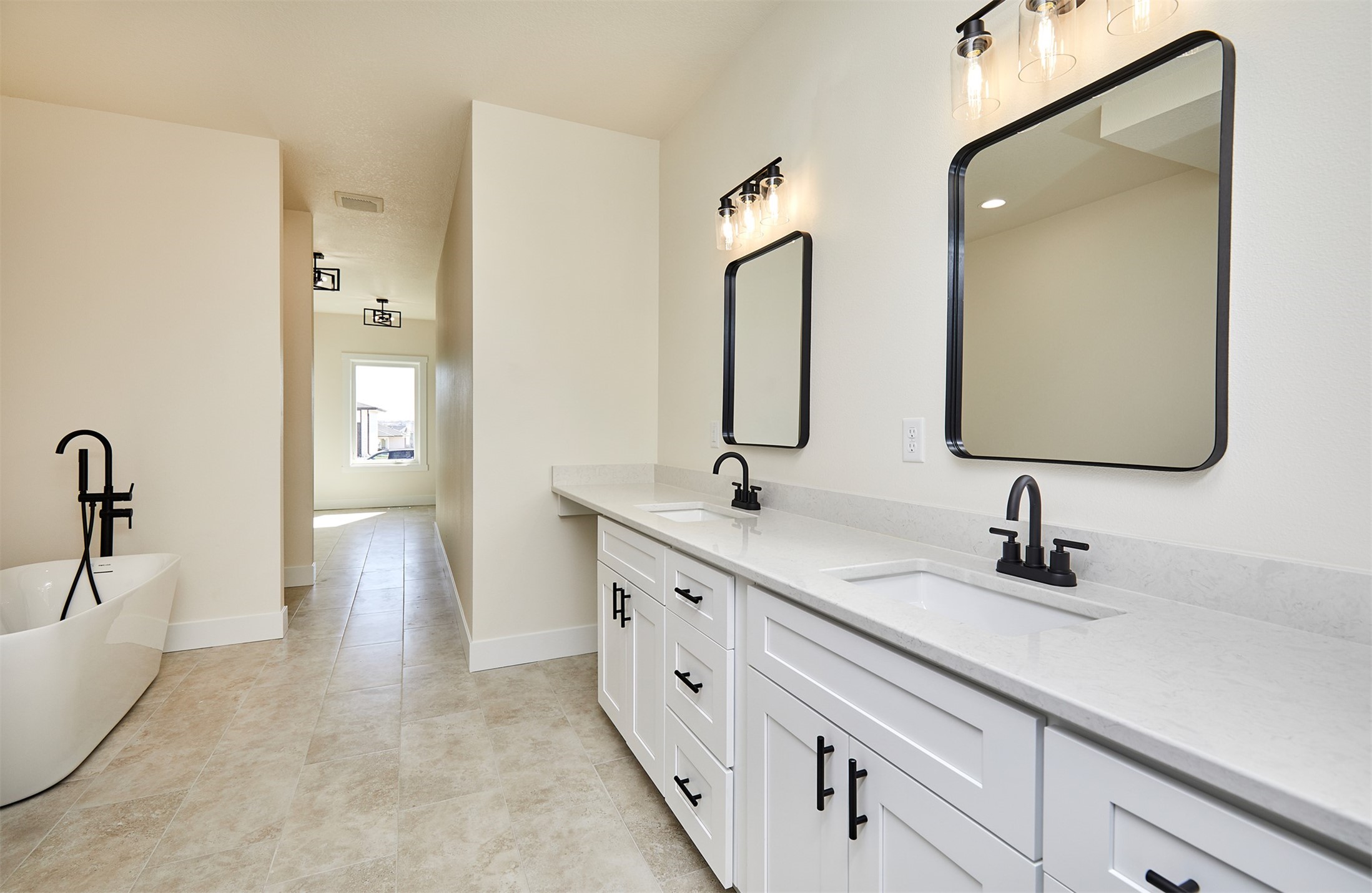 17743 Hammontree Drive, Clive, Iowa image 11