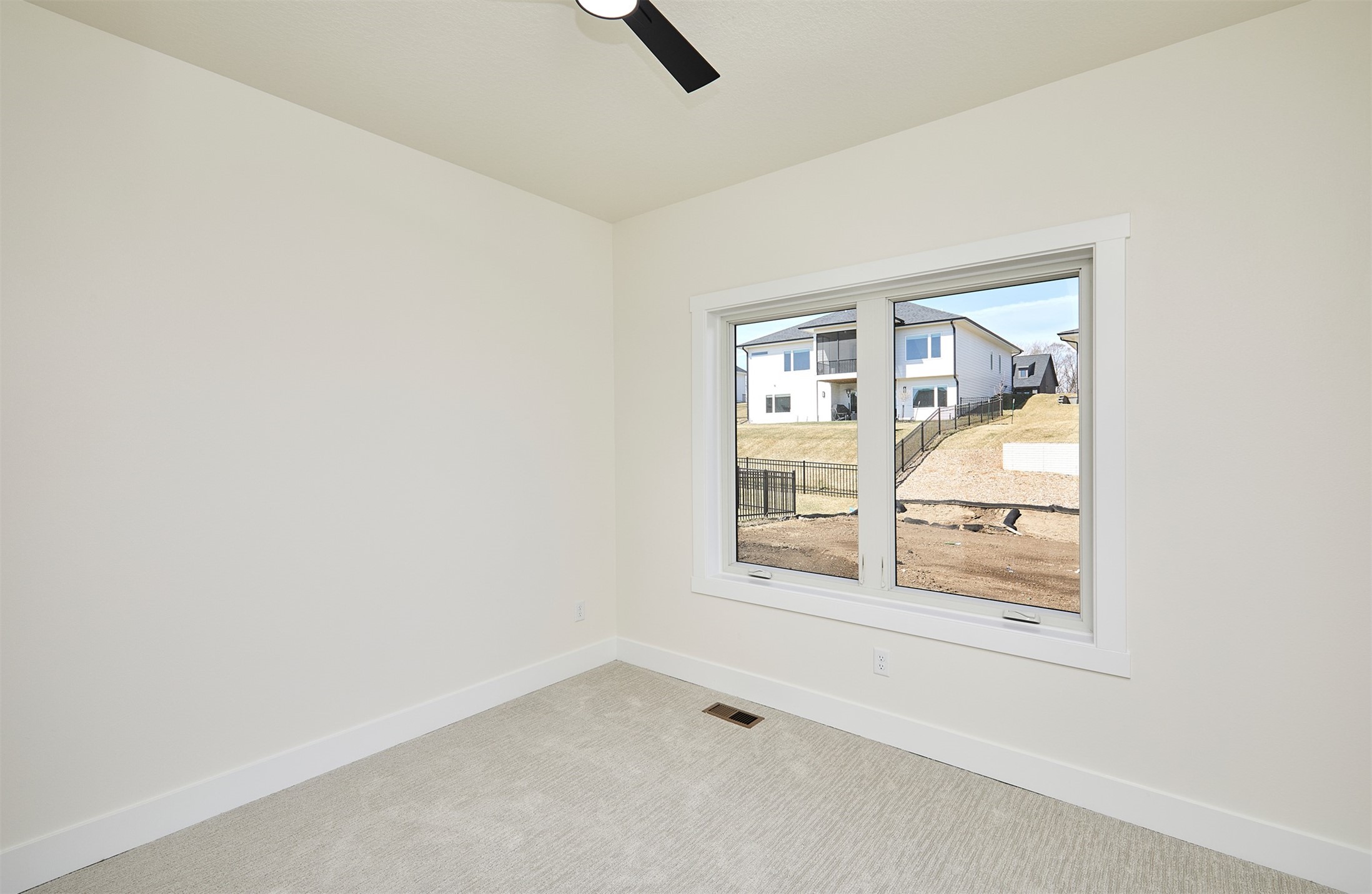 17743 Hammontree Drive, Clive, Iowa image 15