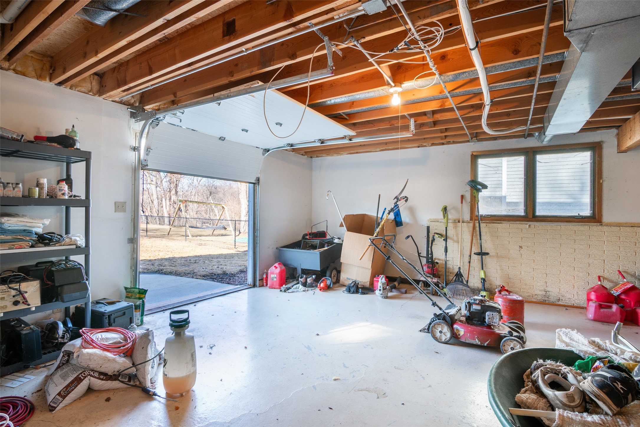 1400 NW 98th Street, Clive, Iowa image 16