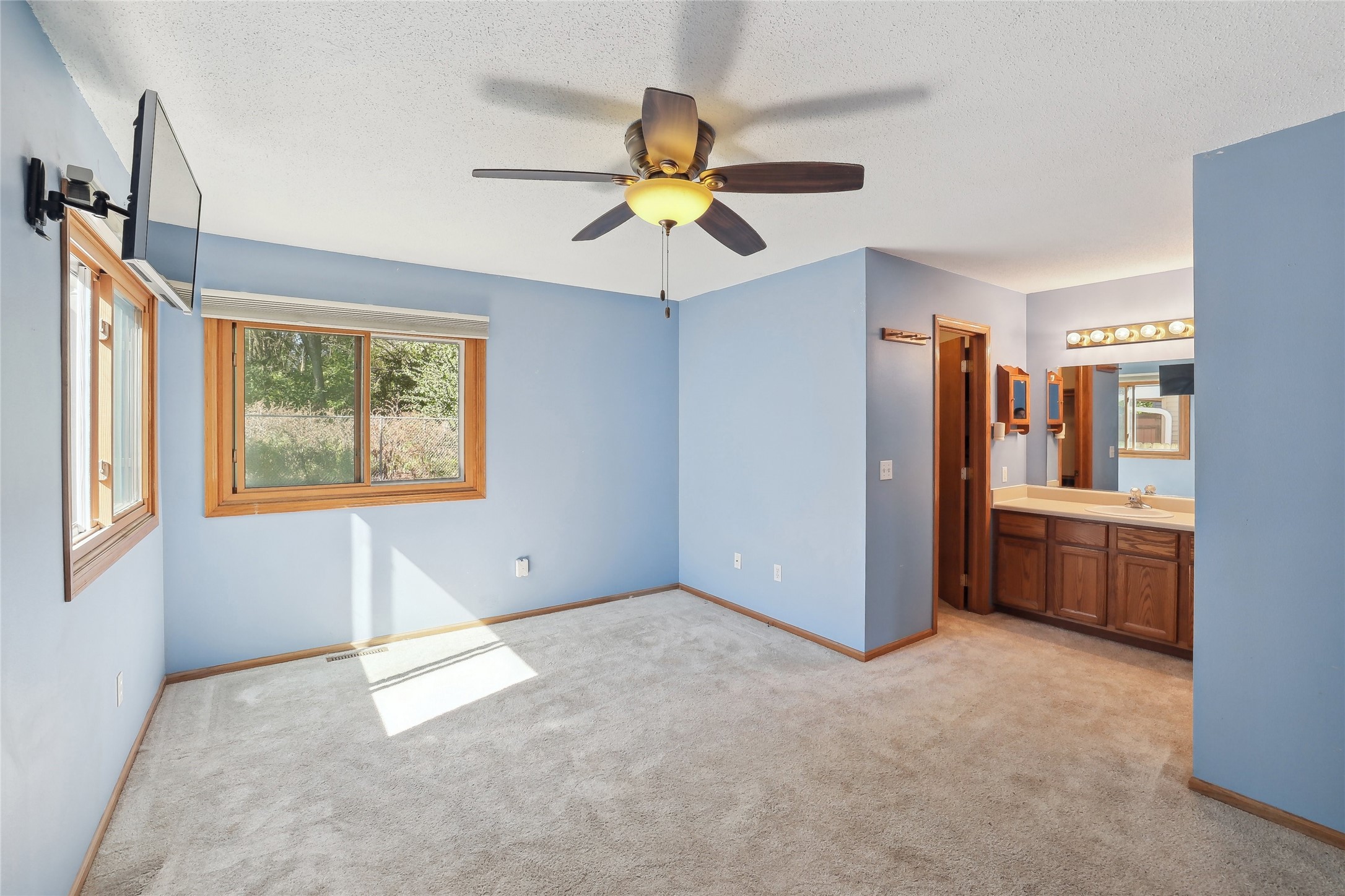 423 E Burnham Avenue, Des Moines, Iowa image 9