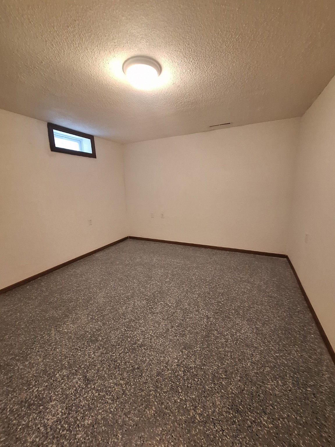 423 E Burnham Avenue, Des Moines, Iowa image 16