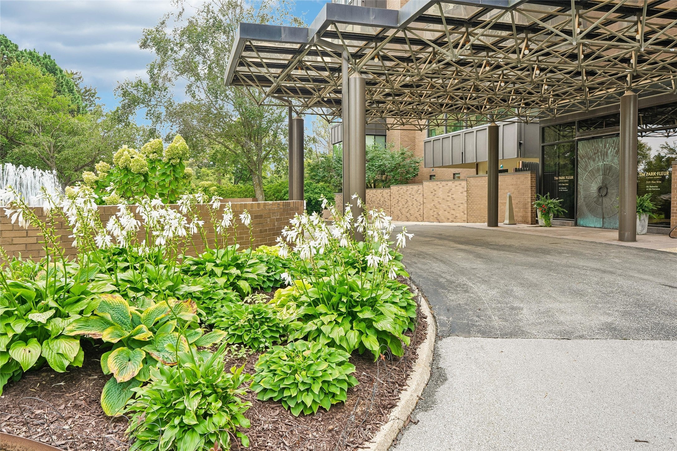 3131 Fleur Drive 803
