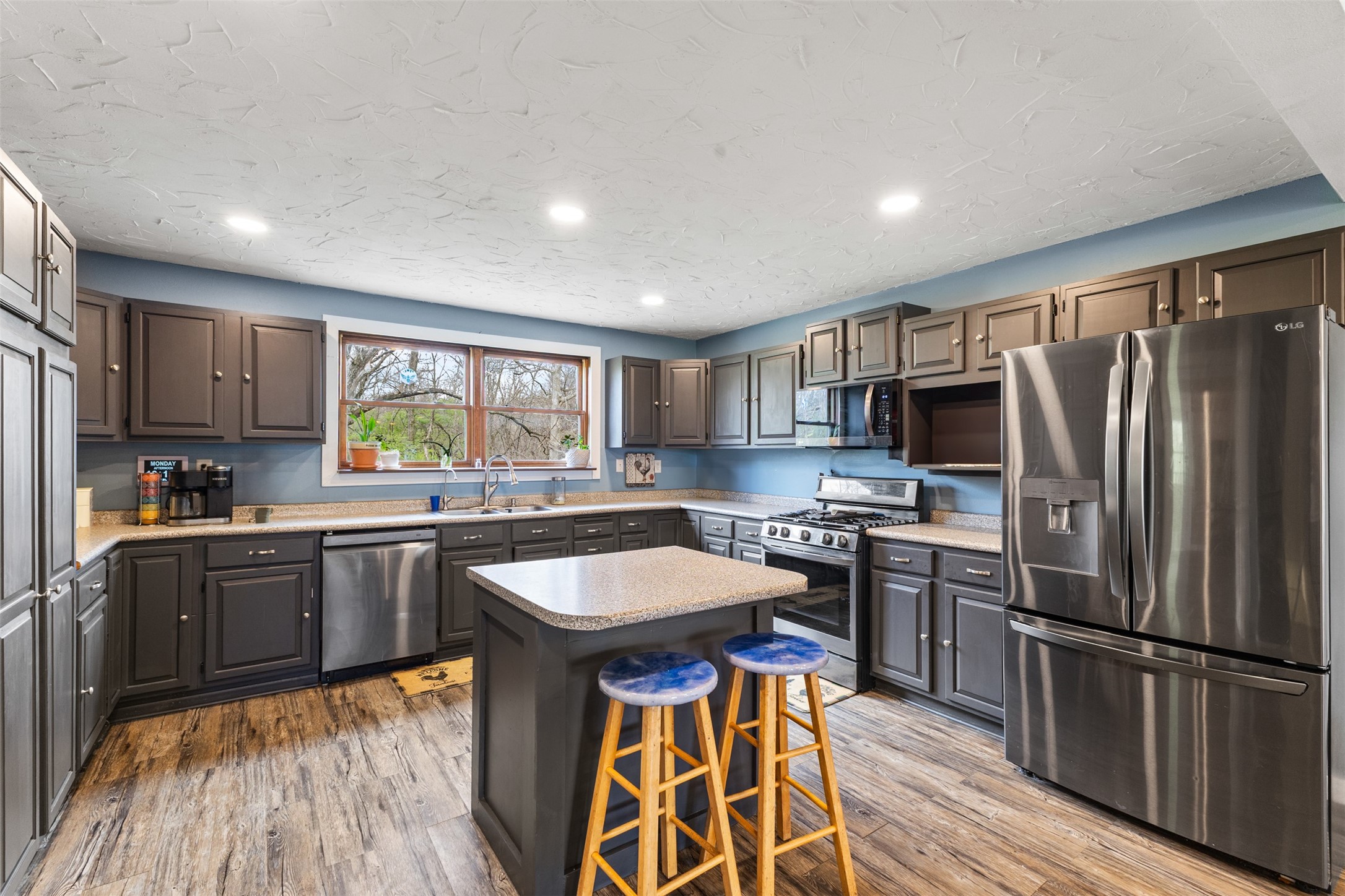 14848 NE White Oak Drive, Elkhart, Iowa image 16
