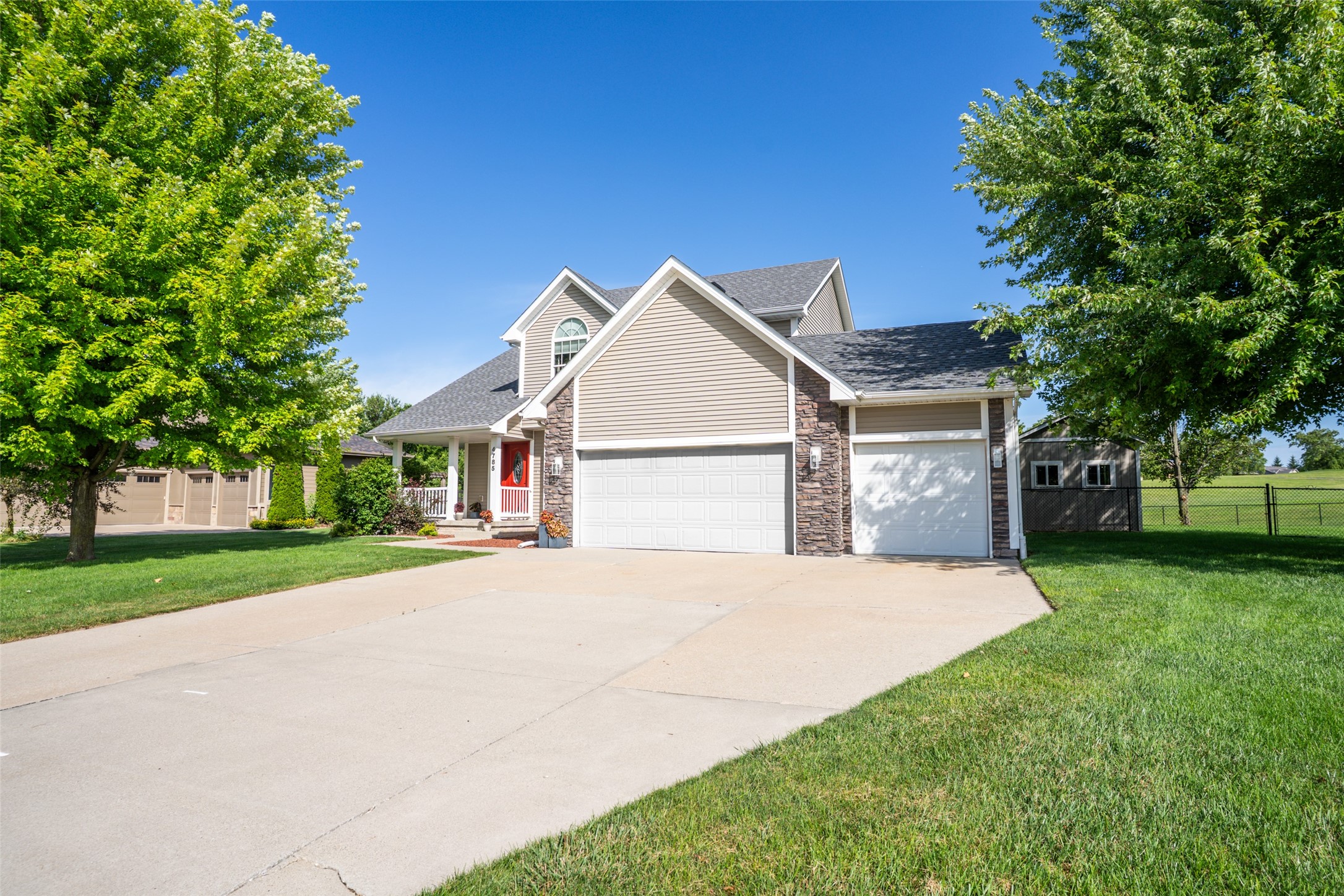 4785 Windsor Circle