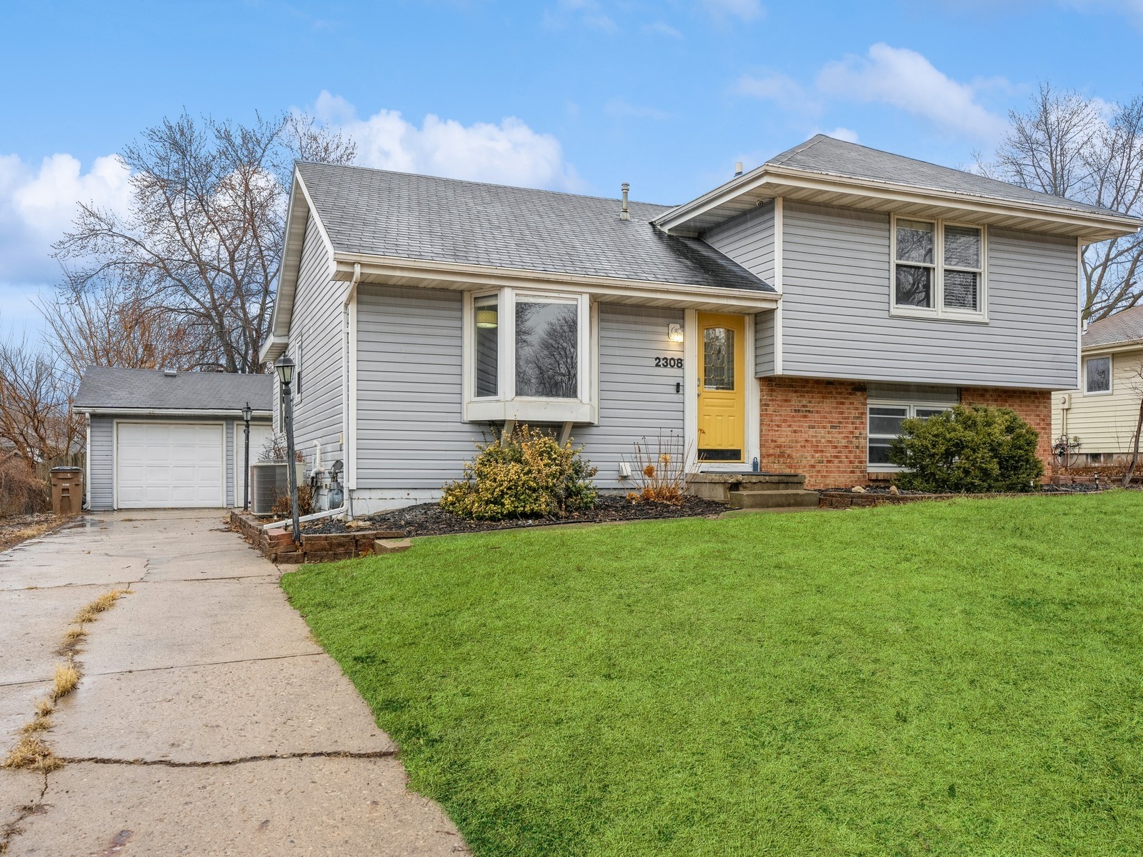 2308 4th Street, Altoona, Iowa image 1