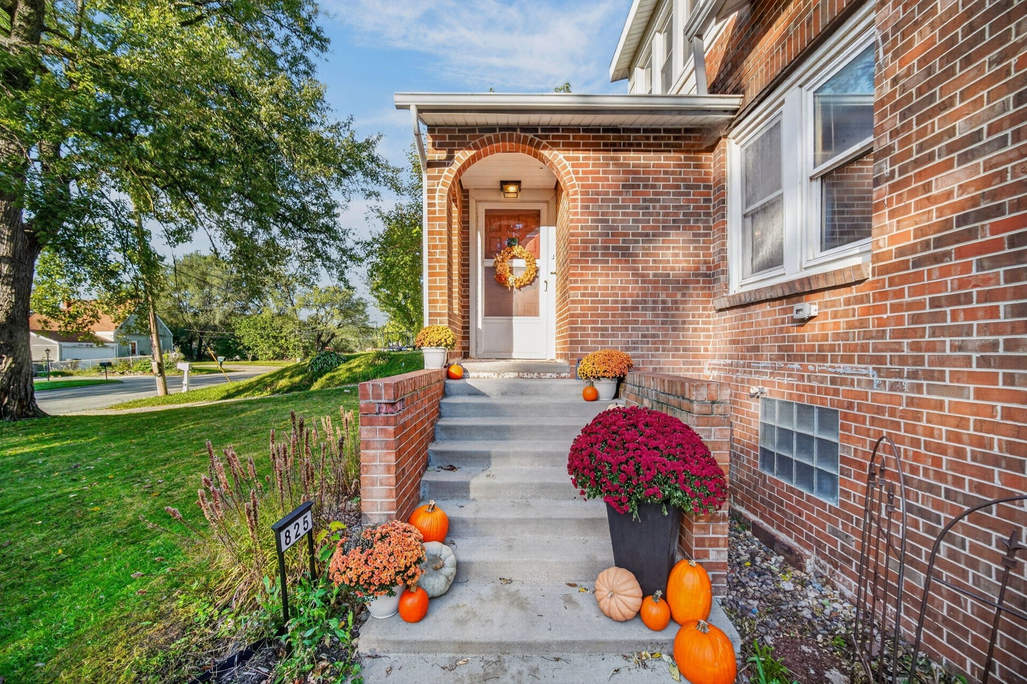 825 Maxwelton Drive