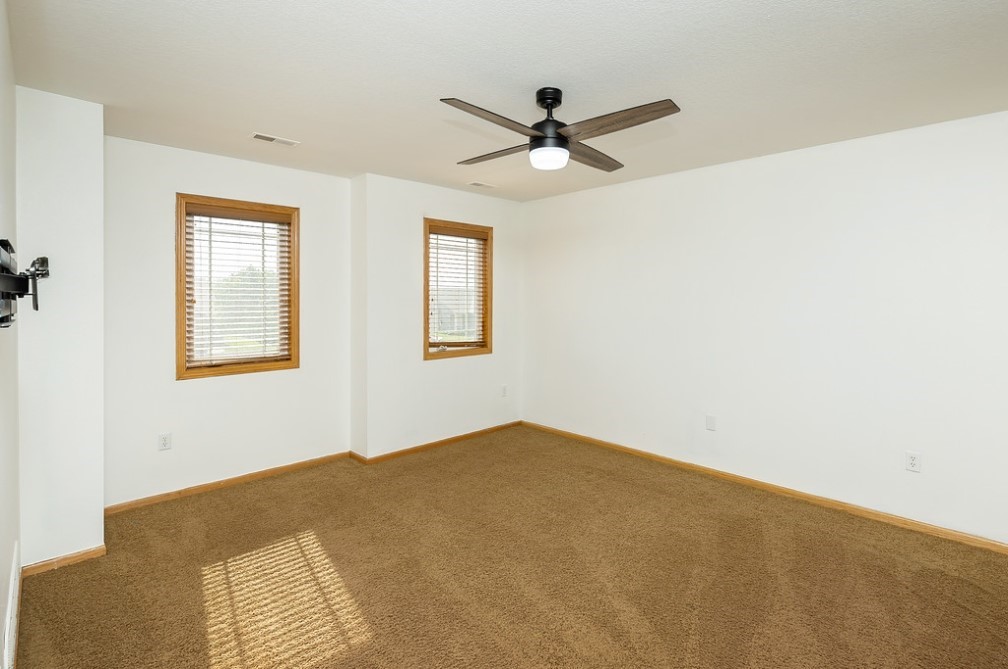 5928 NW 50th Street, Johnston, Iowa image 15