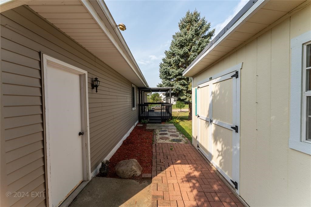 2019 Swan Drive, Norwalk, Iowa image 20