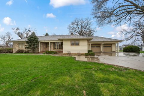 1121 Monroe Drive Newton IA 50208