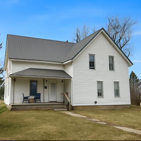 301 N Broadway Street Toledo IA 52342