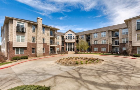 Condo For Sale - 3031 Grand Avenue #117<br/> Des Moines, IA 50312