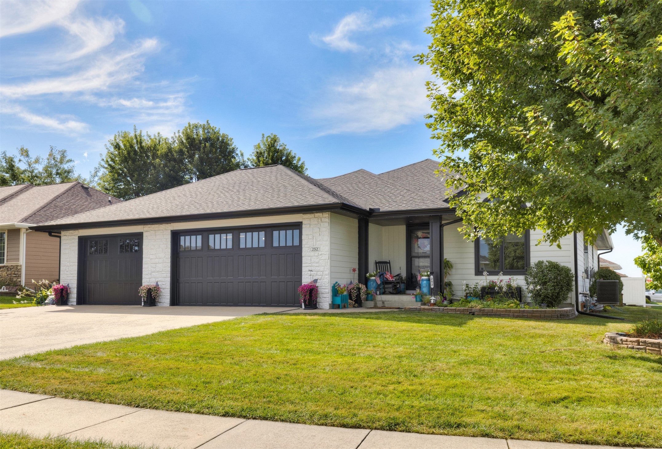 252 Cottonwood Drive SW