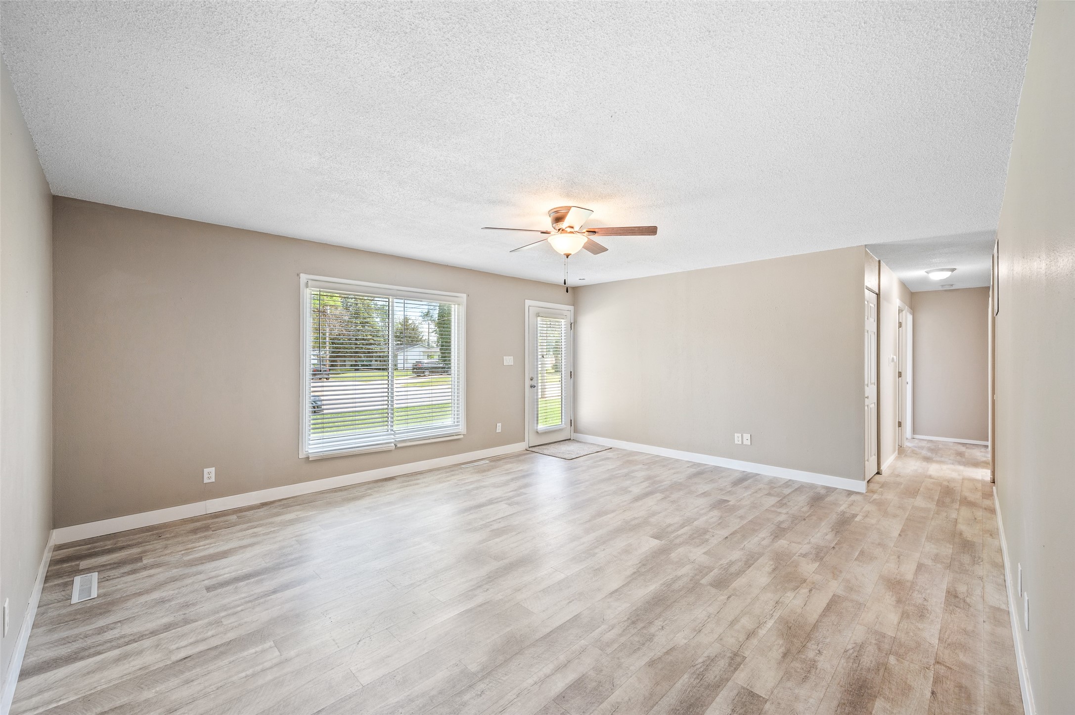 706 7th Avenue, Altoona, Iowa image 2