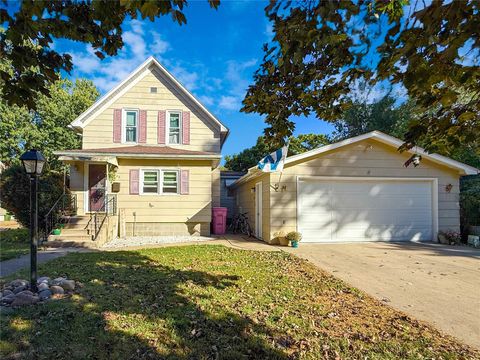 Homes For Sale - 1726 Boone Street<br/> Boone County, Boone, IA 50036