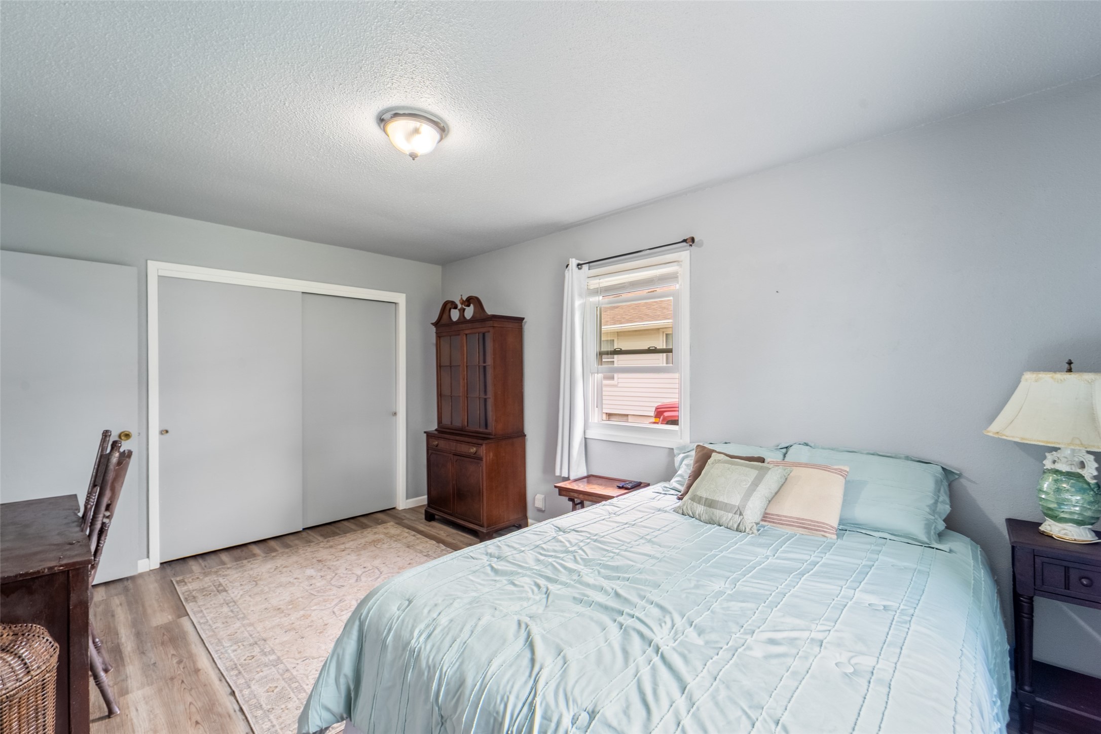 327 E 11th Street, Newton, Iowa image 14