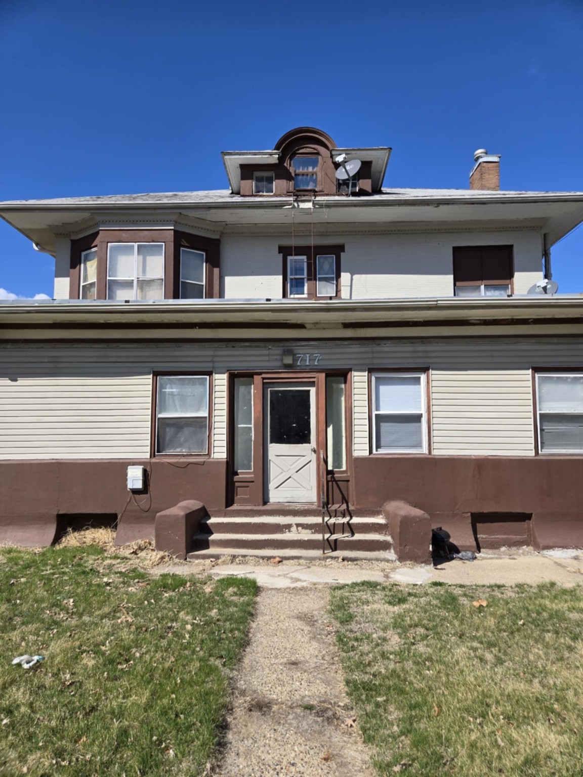 717 Franklin Avenue 11
