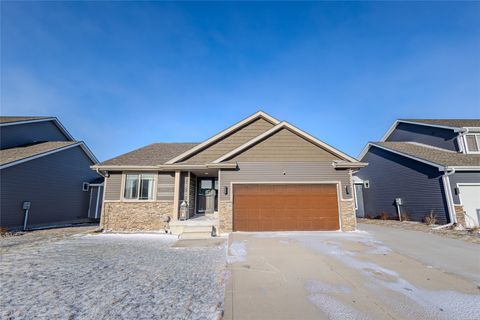 Homes For Sale - 904 NW Sienna Drive<br/> Grimes, IA 50111